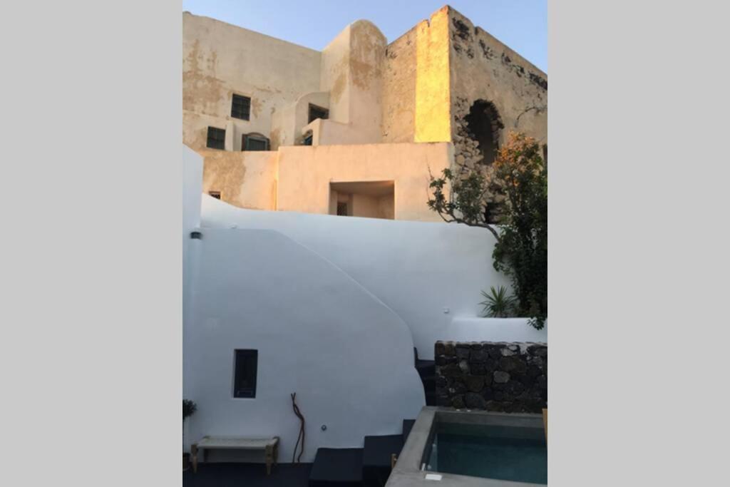 Santorini Folia Cave House With Jacuzzi Villa Pyrgos Kallistis Exterior photo